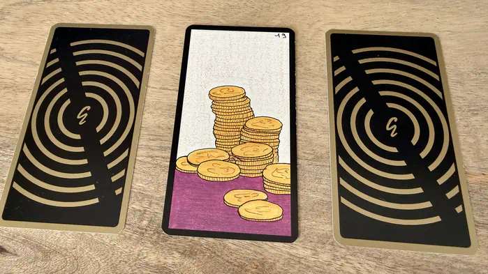 Une pile de pièces d'or, illustration de la carte 19 de l'Oracle Gé : L'Argent.